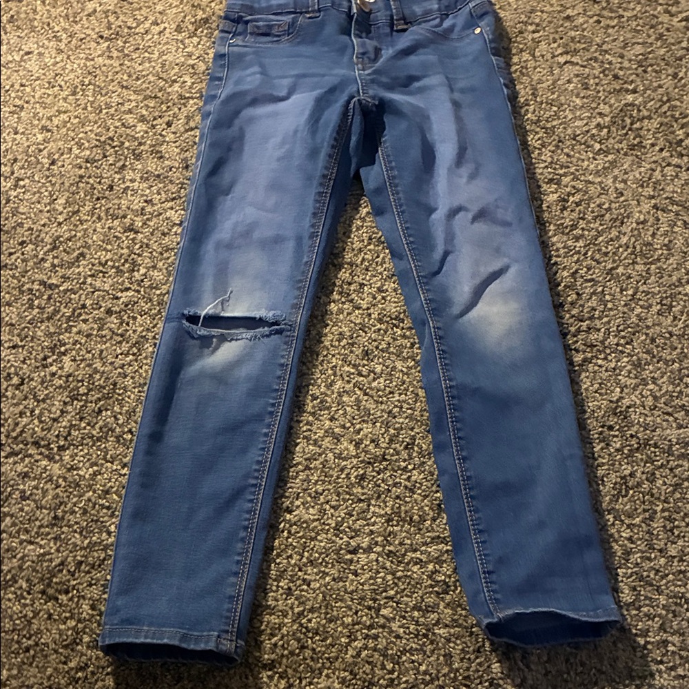 Stylish Blue Distressed Women Jeans